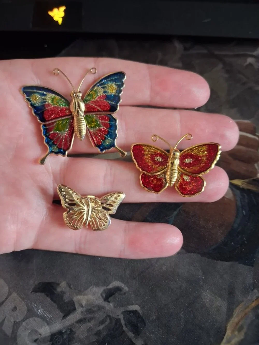 Butterfly pins lot